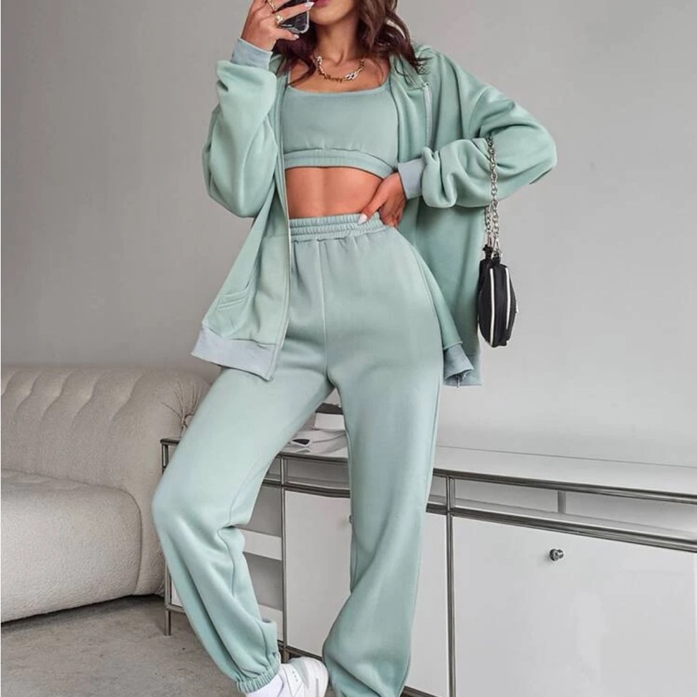 Zip Up Drop Shoulder Drawstring Thermal Lined Hoodie & Tank Top & Sweatpants Set